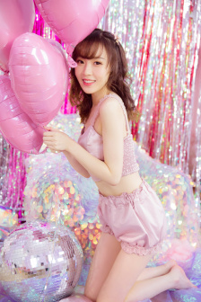 年轻的小峓子4中字BD